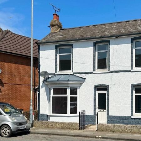 Albion Road, St Peters, Broadstairs, CT10 2UR, Kent - Photo 4