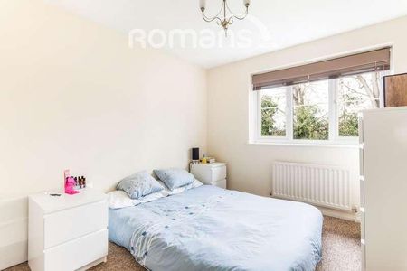 Bell House Gardens, Wokingham, RG41 - Photo 4