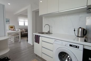 1 bedroom flat with sea and estuary views, in Praia da Barra!