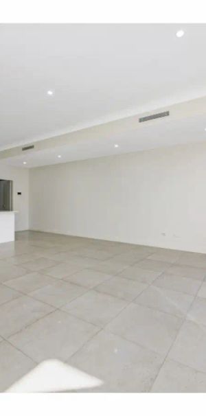 “ULTRA MODERN 4 BEDROOM DUPLEX” - Photo 1
