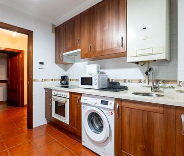 Piso de alquiler en Gijón - Calle Emilio Tuya, La Arena - Photo 3