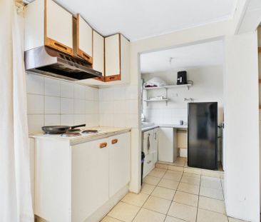 Dual Living Home With Pool! - Photo 4