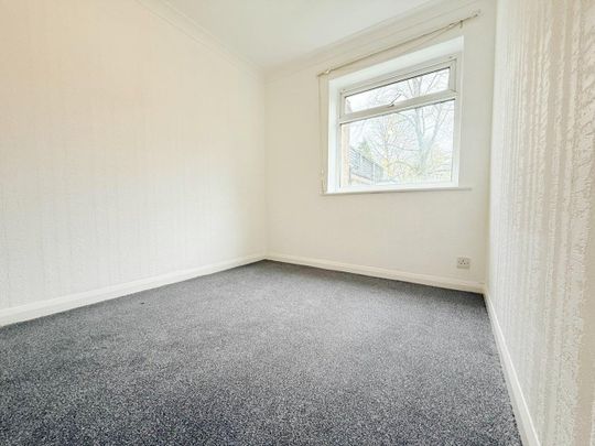2 Bed Flat, The Mount, M7 - Photo 1