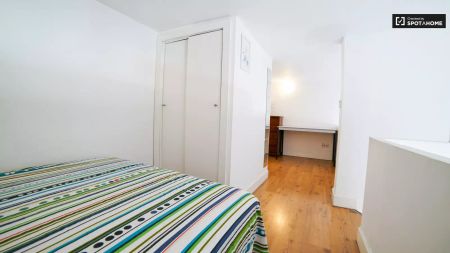 1-bedroom apartment for rent in Embajadores, bills included - Photo 4