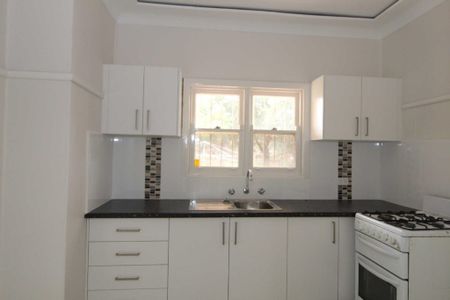 Close to Schools, Station and Shops - Photo 4