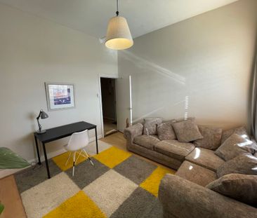 Constitution Hill, Swansea, SA1 - Photo 3