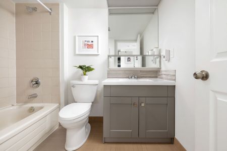 For Lease - 705 King Street Unit# 1414, Toronto, Ontario - Photo 2
