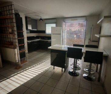 Location Appartement 2 pièces 48m² BEGLES 33130 - Photo 2