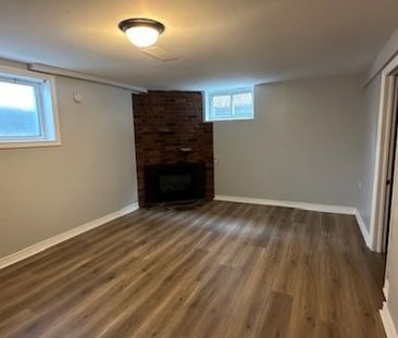 109 Rose St, Lower Barrie | $1700 per month | Plus Hydro - Photo 3