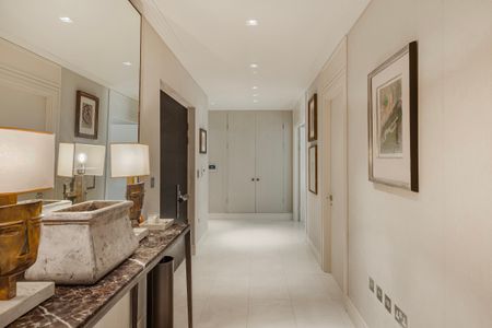 Traditional townhouse in the heart of Kensington - Photo 3