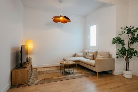 Carrer Gran de Gràcia, Barcelona, Catalonia 08012 - Foto 3