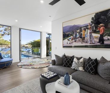 A Contemporary Masterpiece Waterfront Setting With Direct Beach Access - Photo 3