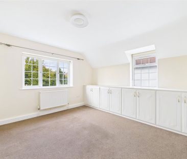 4 bedroom detached house to rent - Photo 1