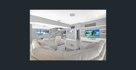 LUXURY PENTHOUSE - Photo 3