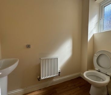 3 bedroom house to rent Gilbert Road, Stanton, IP31 - Photo 2