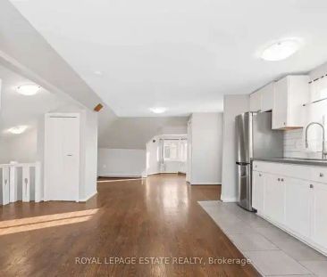 142 Westlake Avenue #5 | 142 Westlake Avenue, Toronto - Photo 1