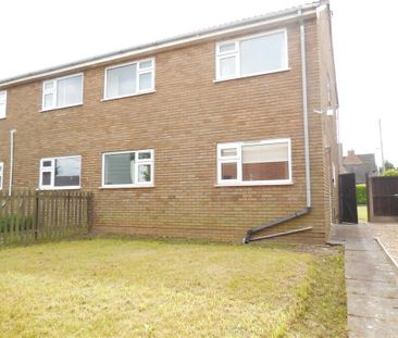 3 bedroom semi-detached house to rent - Photo 6