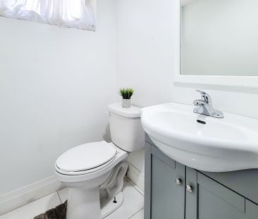 For Lease - 12 Maitland Avenue, Hamilton, Ontario - Photo 3