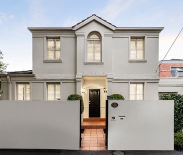 Parkside Elegance in Prestige Locale - Photo 4