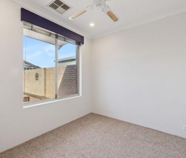 New Carpet, New Air-Condtioning, New Home Feeling - Photo 1