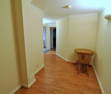 Room in a Shared Flat, Meridian Place, E14 - Photo 6