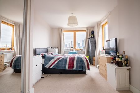 3 Bed Penthouse, Salcombe Court, E14 - Photo 5