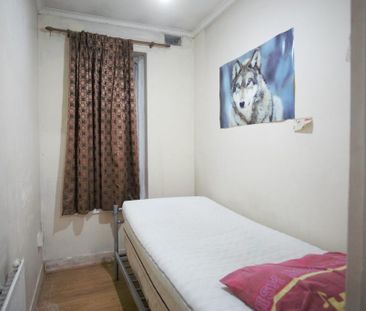 5 bedroom semi-detached house to rent - Photo 3