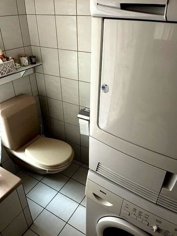 APPARTEMENT 31/2 PIÈCES À WÄDENSWIL (ZH), MEUBLÉ, TEMPORAIRE - Foto 2