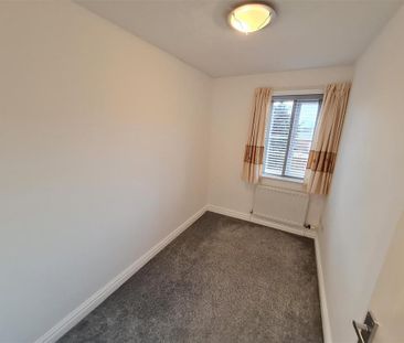 3 bedroom semi-detached house to rent - Photo 3