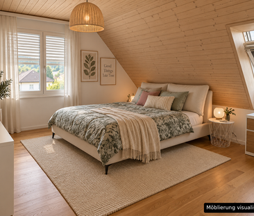 Renovierte 4.5-Zimmer-Dachwohnung mit Cheminée, Lift und Weitblick - Photo 4