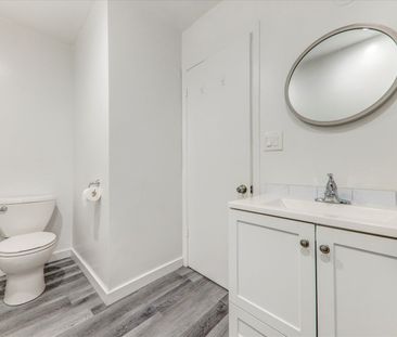 For Lease - 70 Port Darlington Road Unit# 3 Bed Suite, Clarington, ... - Photo 2