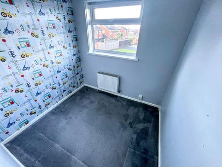 Hadleigh Crescent, Longlands, Middlesbrough, North Yorkshire, TS4 2TG - Photo 3