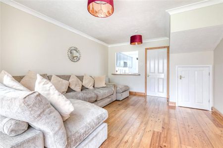 2 bedroom terraced house to rent - Photo 2