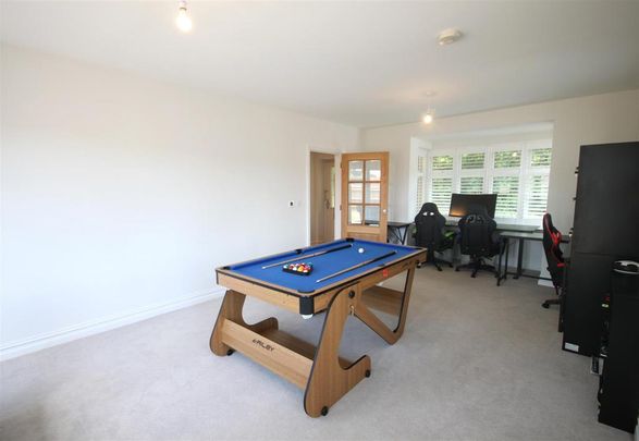 4 bedroom detached house to rent - Photo 1