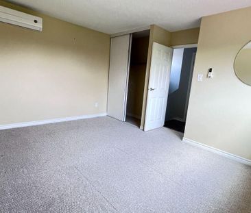 For Lease - 205 Milestone Crescent, Aurora, Ontario - Photo 3