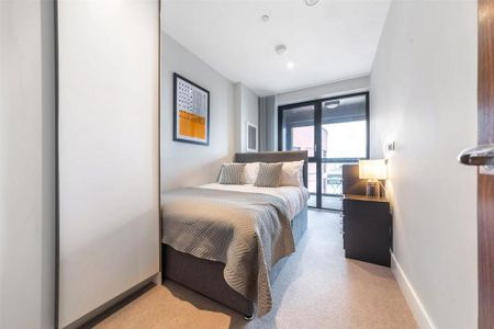 3 bedroom flat to rent - Photo 2