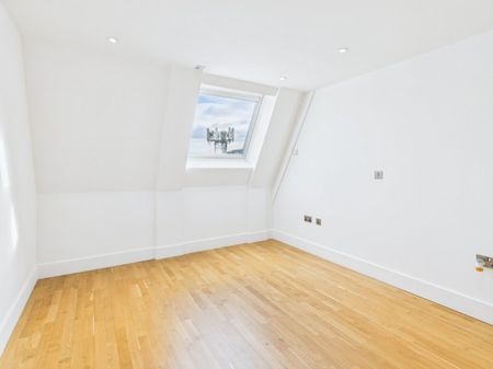 Oakridge Place, 46 Oak End Way, Gerrards Cross,SL9 - Photo 5