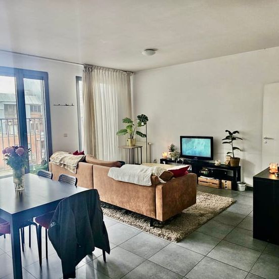 Appartement te huur - Photo 1