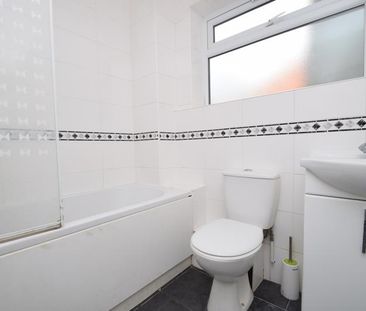 Oak Court, Green Lane, Northwood, HA6 - Photo 6