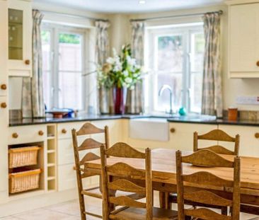 3 bedroom detached house to rent - Photo 3