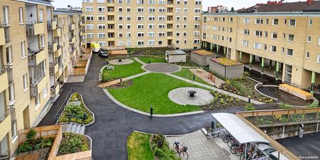 Västra Åsgatan, Eskilstuna - Photo 3