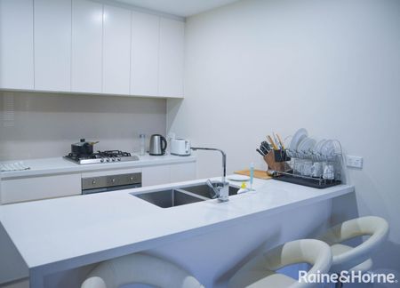 Two-bedroom Apartment in the central of Killara - Photo 4