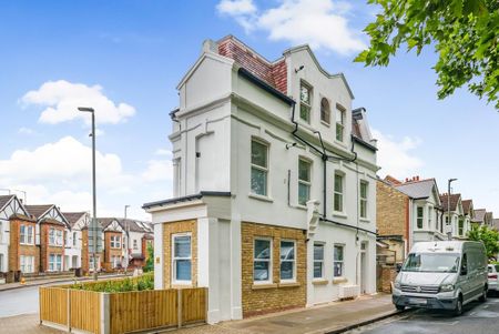 Replingham Road, London SW18 - Photo 5