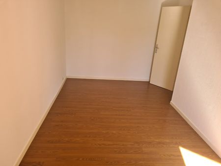 Location Appartement 3 pièces 72m² VALENCIENNES 59300 - Photo 4