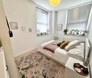 High Street North, POOLE - Photo 2