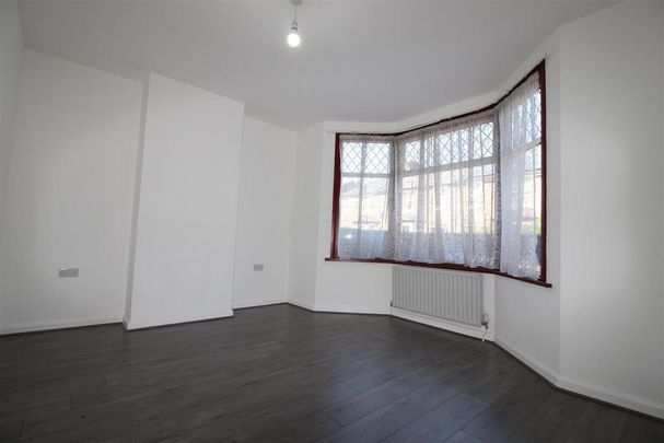 4 bedroom terraced house to rent - Photo 1