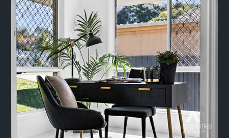 Modern and Low-maintenance Home - Photo 2