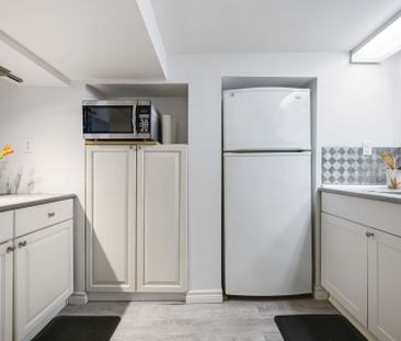 For Lease - 130 Kenilworth Avenue, Toronto, Ontario - Photo 6