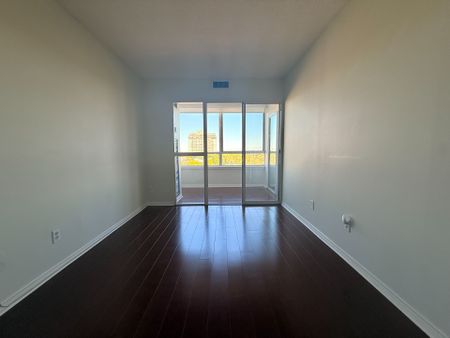 For Lease - 1001 Cedarglen Gate Unit# 616, Mississauga, Ontario - Photo 4