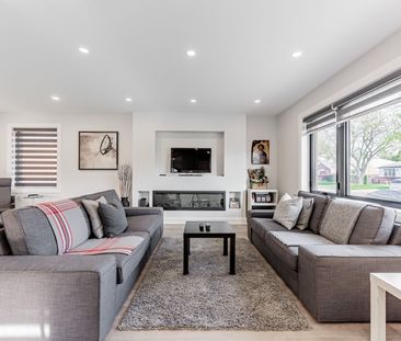 For Lease - 16 Boem Avenue, Toronto, Ontario - Photo 3
